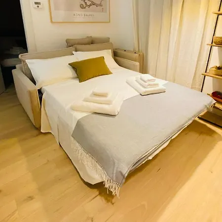 Apartment Piazzaborsa Charme Triest