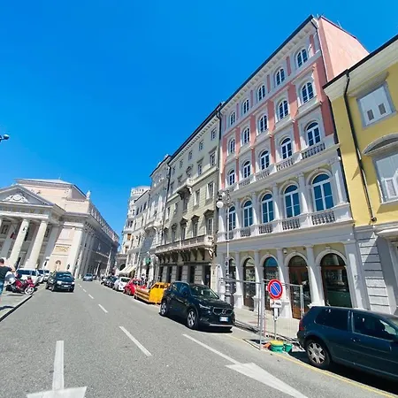 Apartment Piazzaborsa Charme *