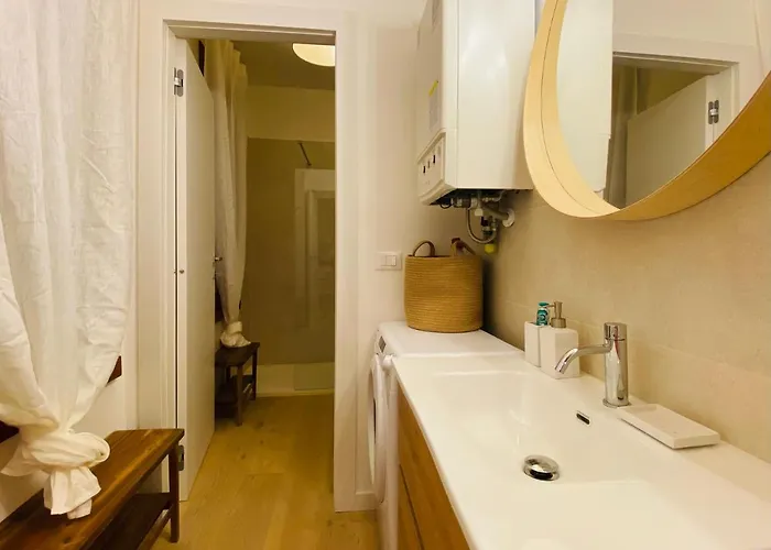 Daire Piazzaborsa Charme *